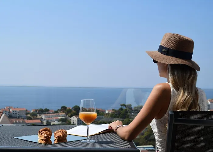 Sun N Sky Oasis Ii. *