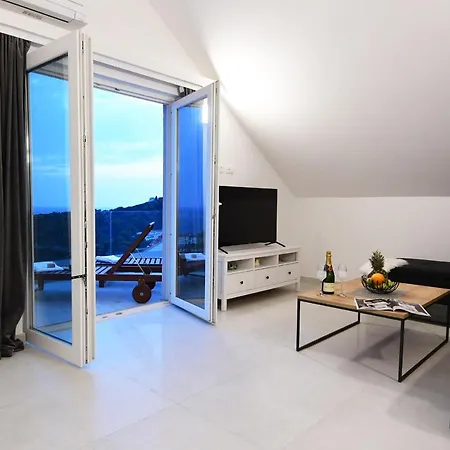 Apartament Sun N Sky Oasis Ii.